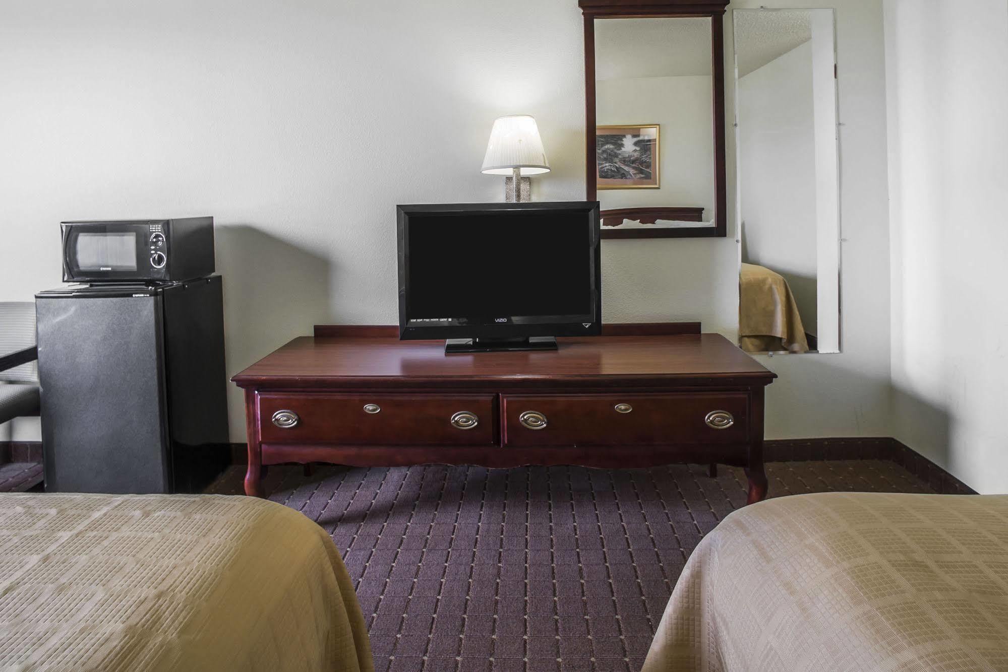 Quality Inn Harrisburg Eksteriør billede