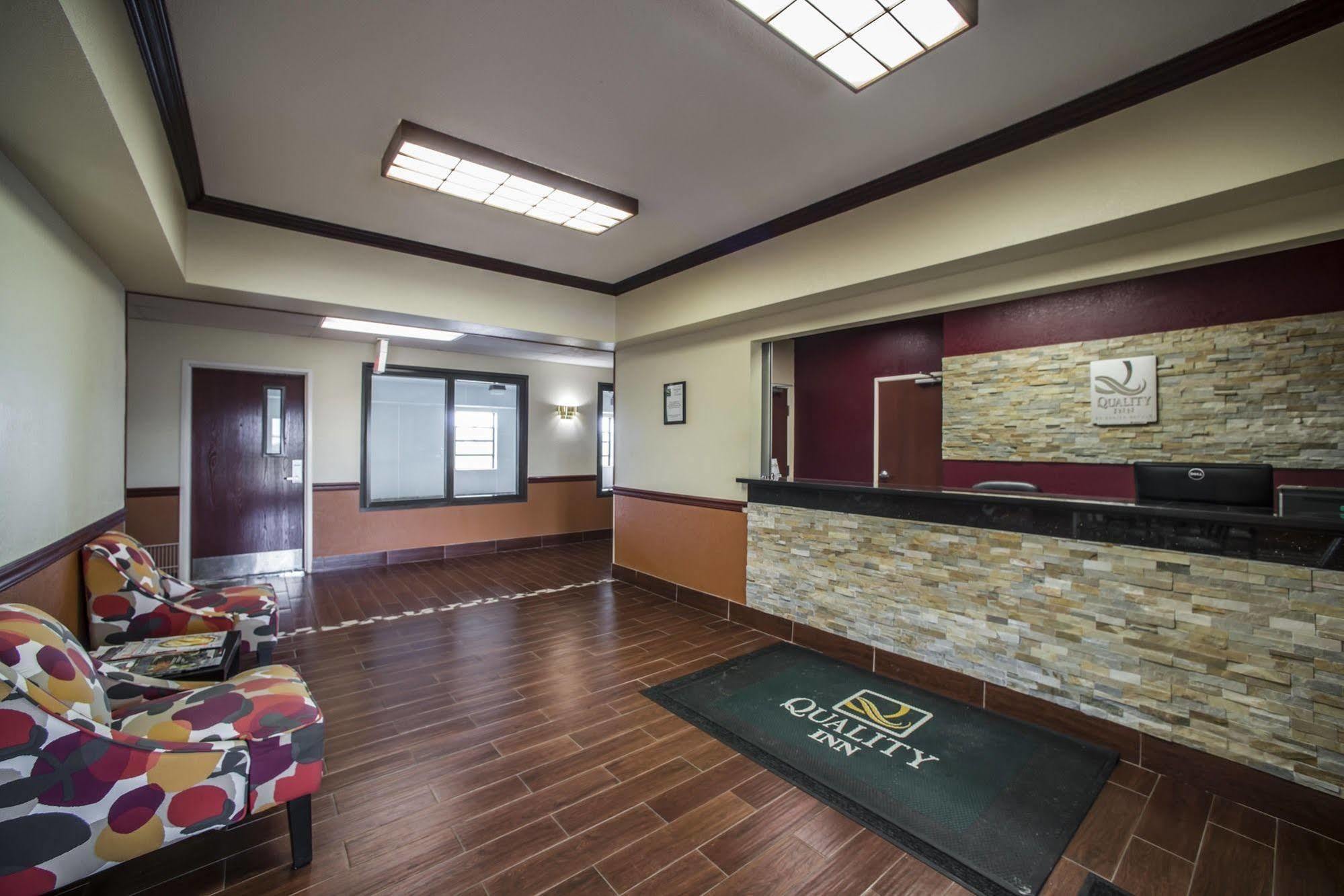 Quality Inn Harrisburg Eksteriør billede